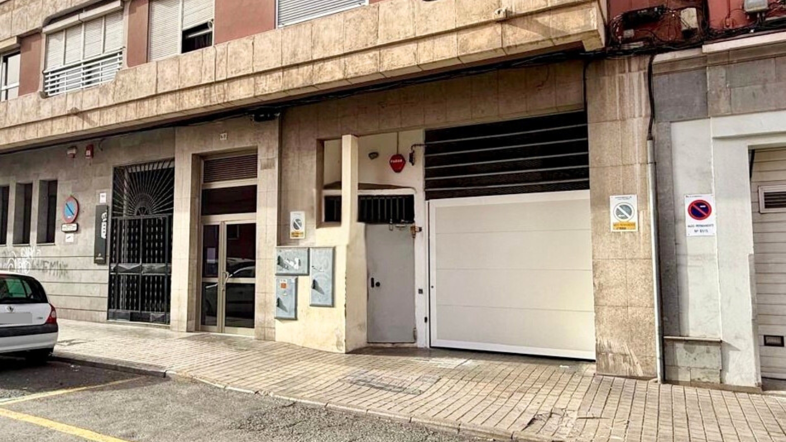 galeria Garaje en venta en Calle Víctor Hugo 60, Alcaravaneras