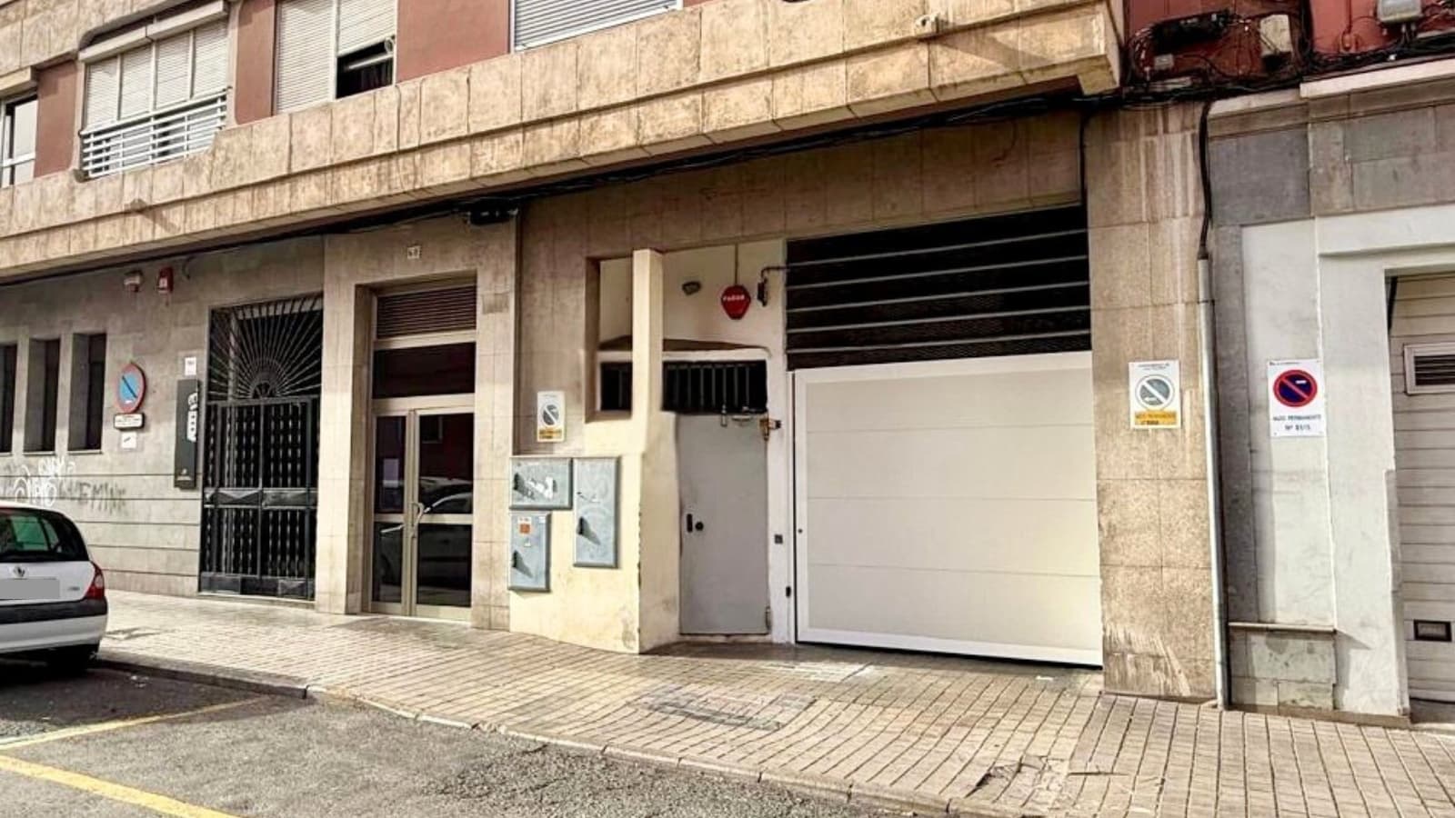 galeria Garaje en venta en Calle Víctor Hugo 60, Alcaravaneras